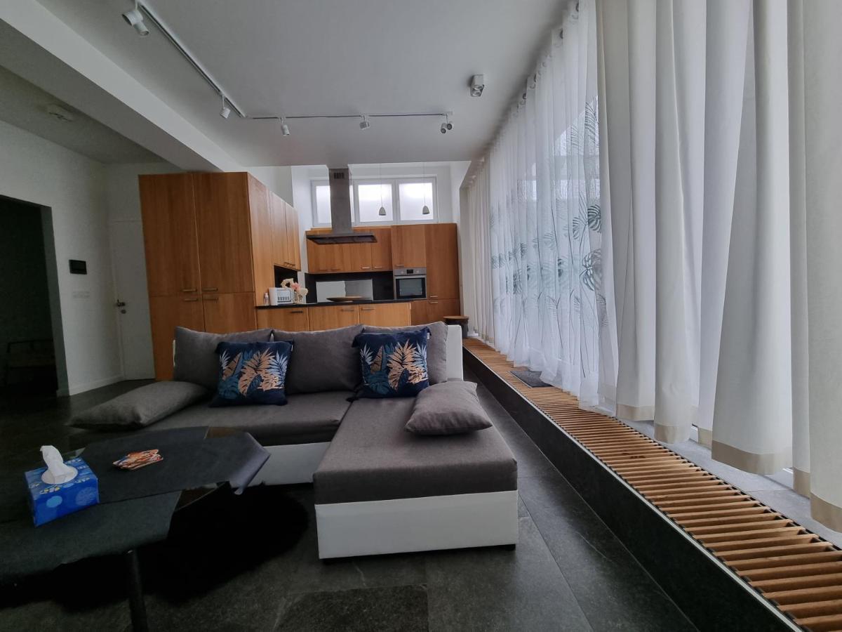Bb Guesthouse Wezembeek-Oppem Екстериор снимка